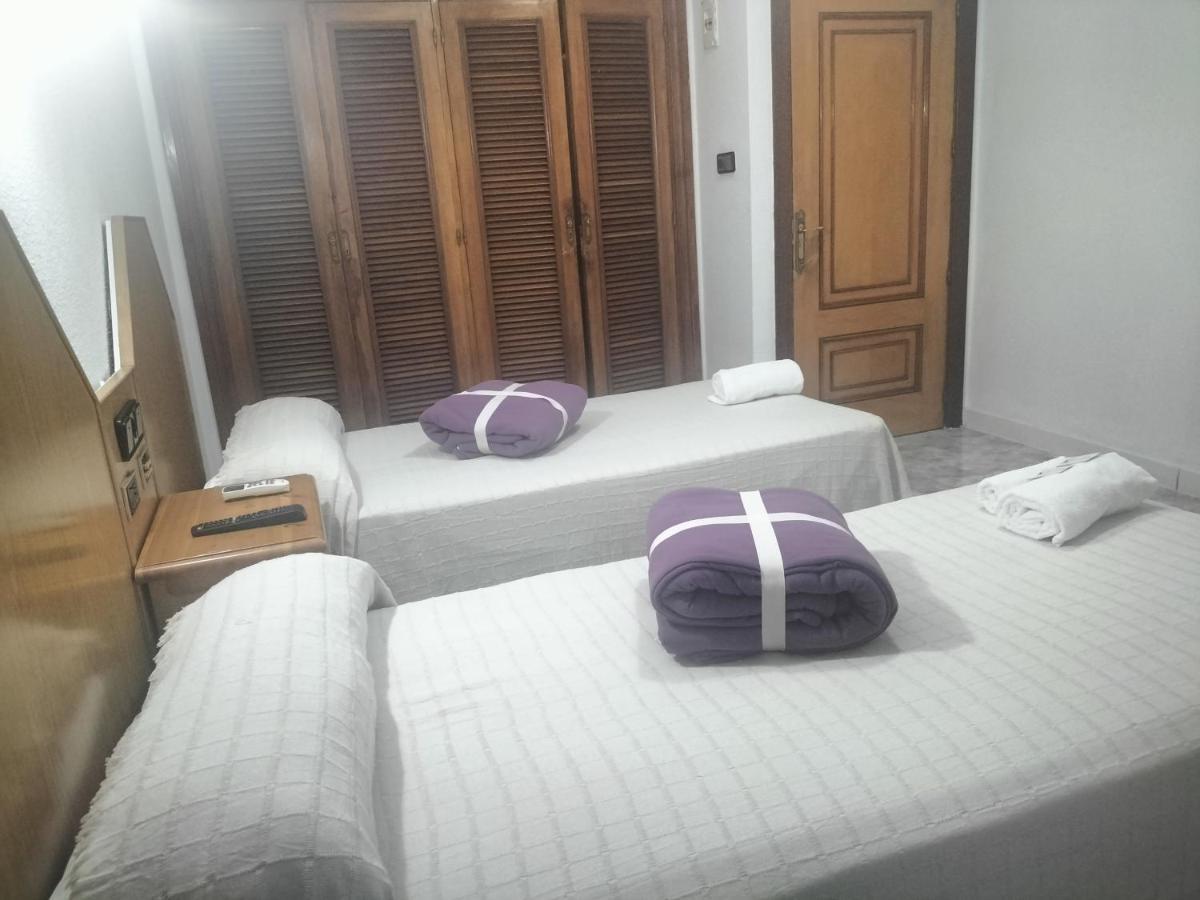 Hostal New York City Sonseca Εξωτερικό φωτογραφία