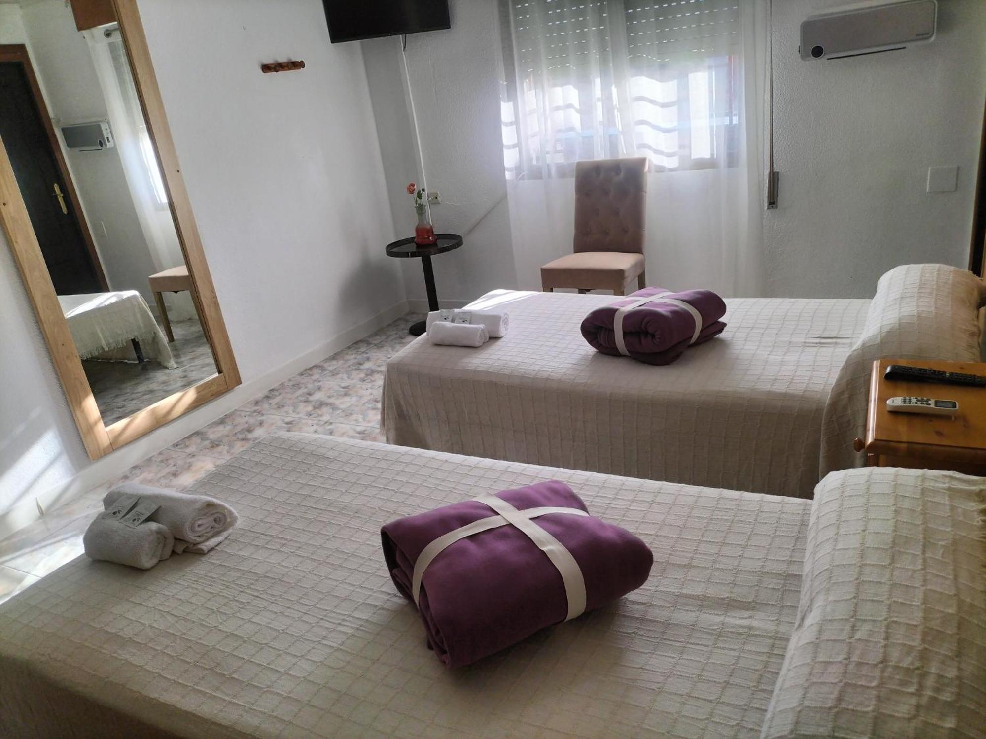 Hostal New York City Sonseca Εξωτερικό φωτογραφία