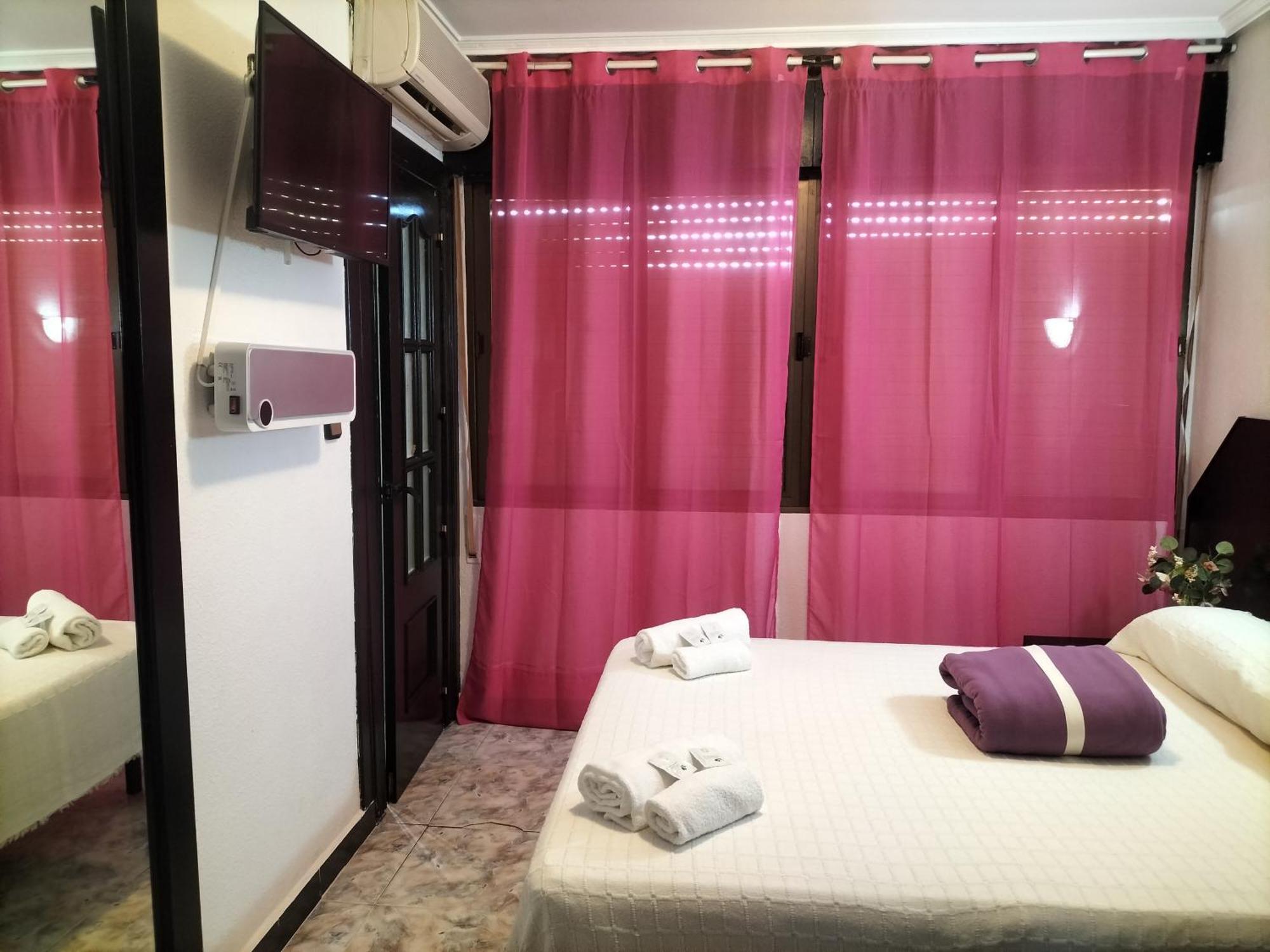 Hostal New York City Sonseca Εξωτερικό φωτογραφία