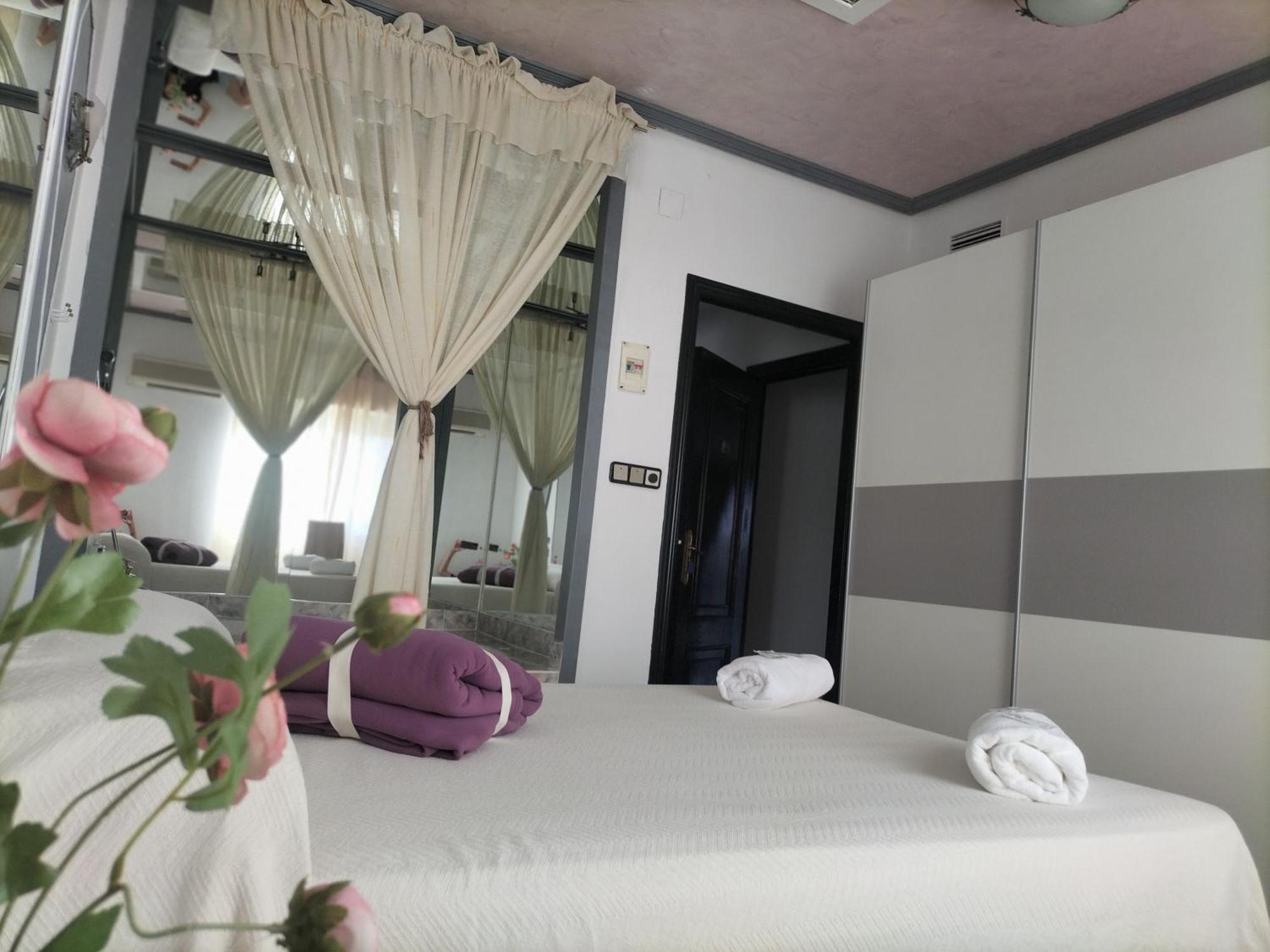 Hostal New York City Sonseca Εξωτερικό φωτογραφία