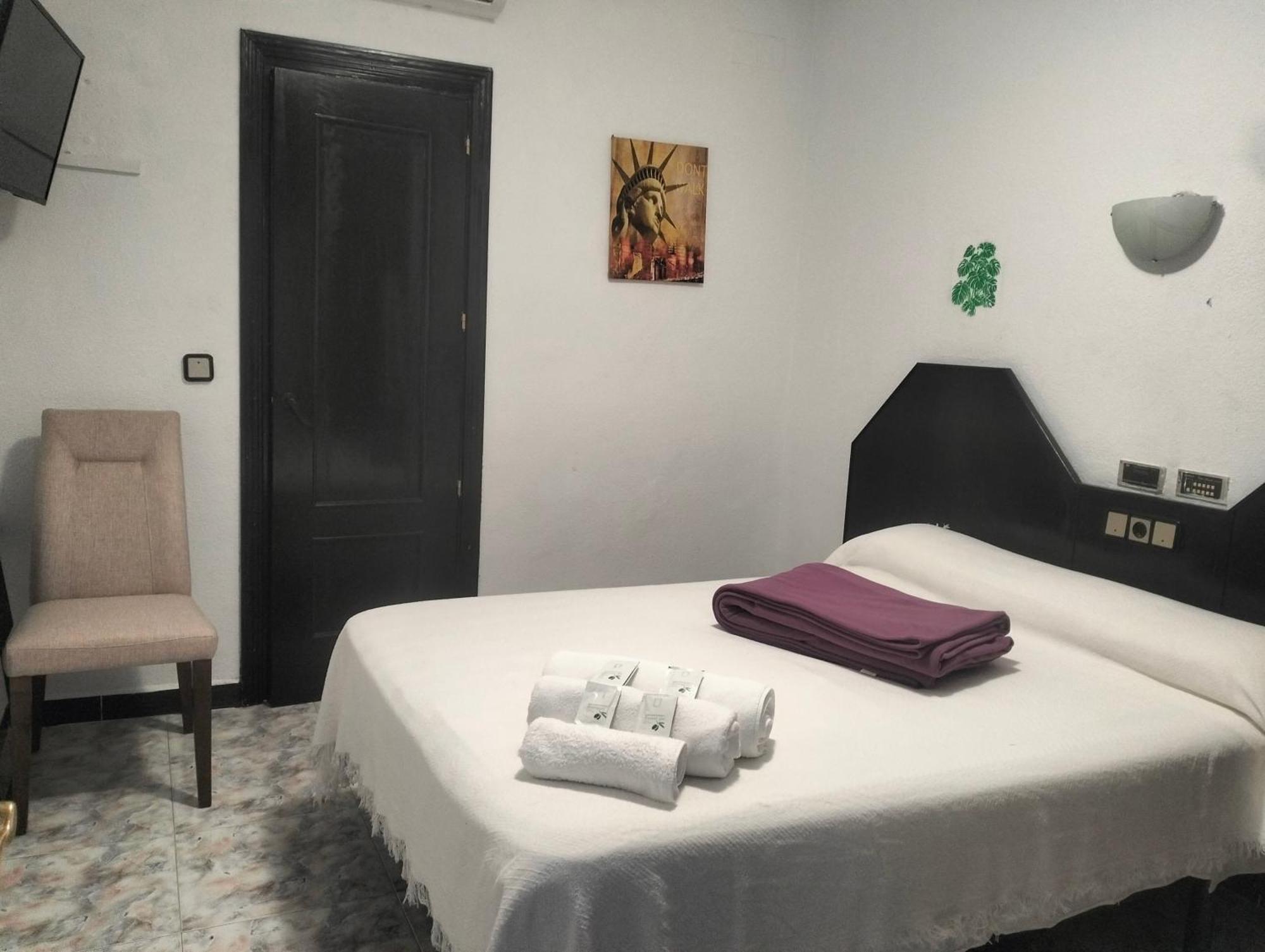 Hostal New York City Sonseca Εξωτερικό φωτογραφία