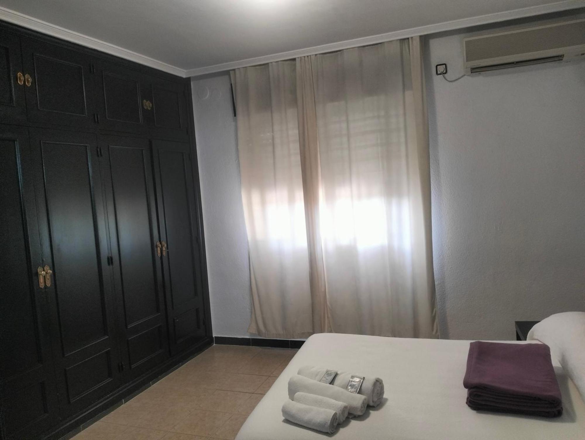 Hostal New York City Sonseca Εξωτερικό φωτογραφία